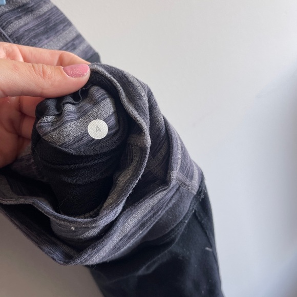 Vintage Lululemon Wide Leg Black Legging Size 4 - Picture 7 of 7